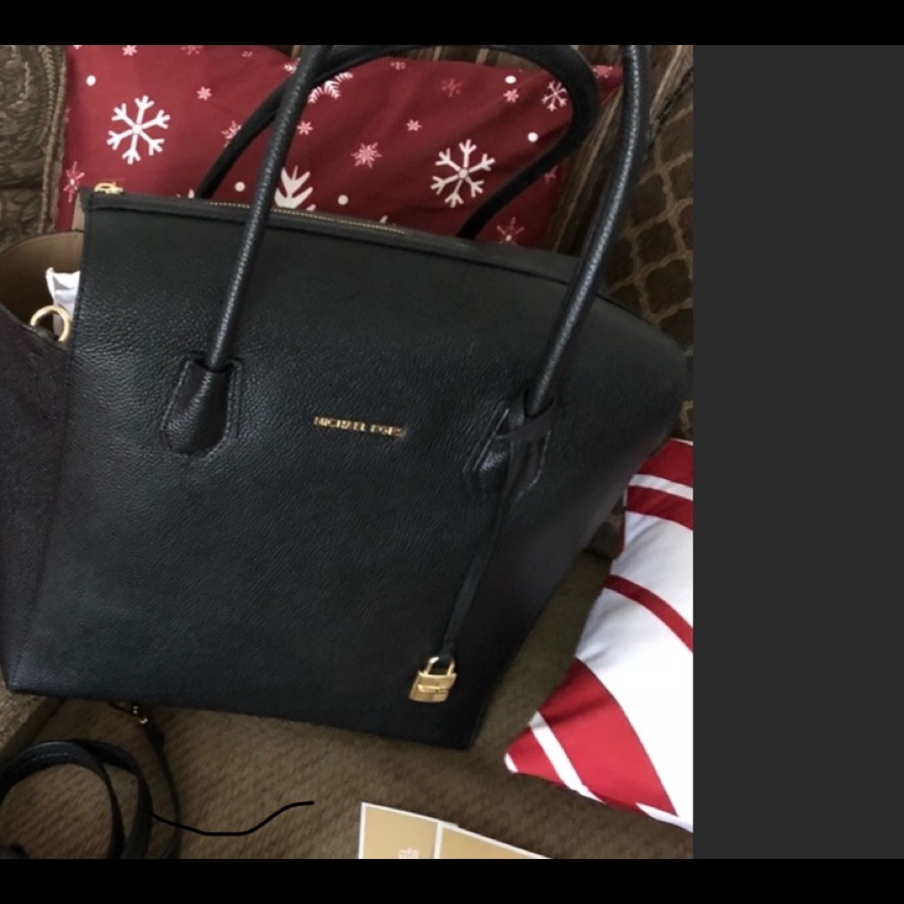 Michael Kors bag...gorgeous!